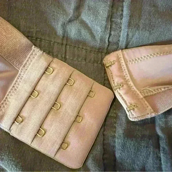 Third Love - Classic Contour Plunge Bra - 42F Color Taupe - Picture 3 of 5